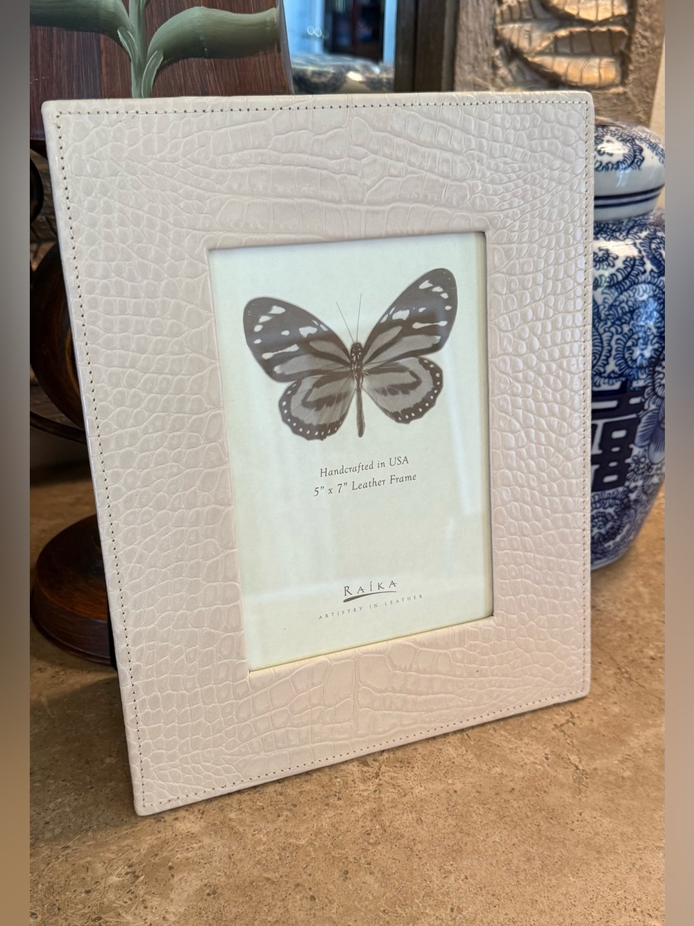 Raika Handcrafted Leather Picture Frame 5"x7" Luxury